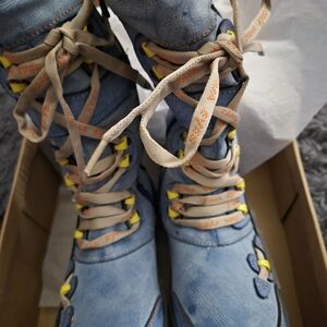 Stylish Blue Lace Up Boots for Women
